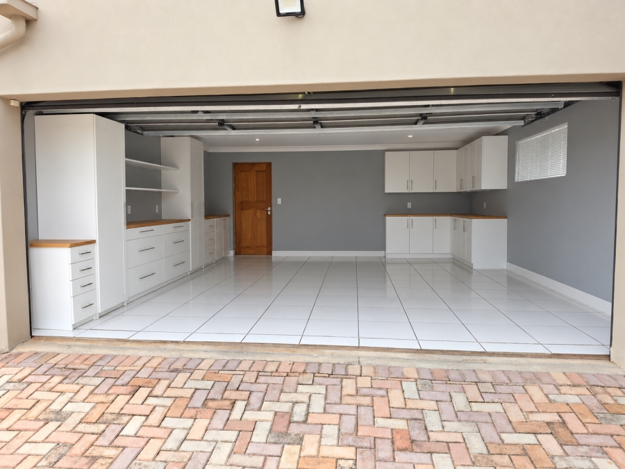 3 Bedroom Property for Sale in Manor Heights Eastern Cape